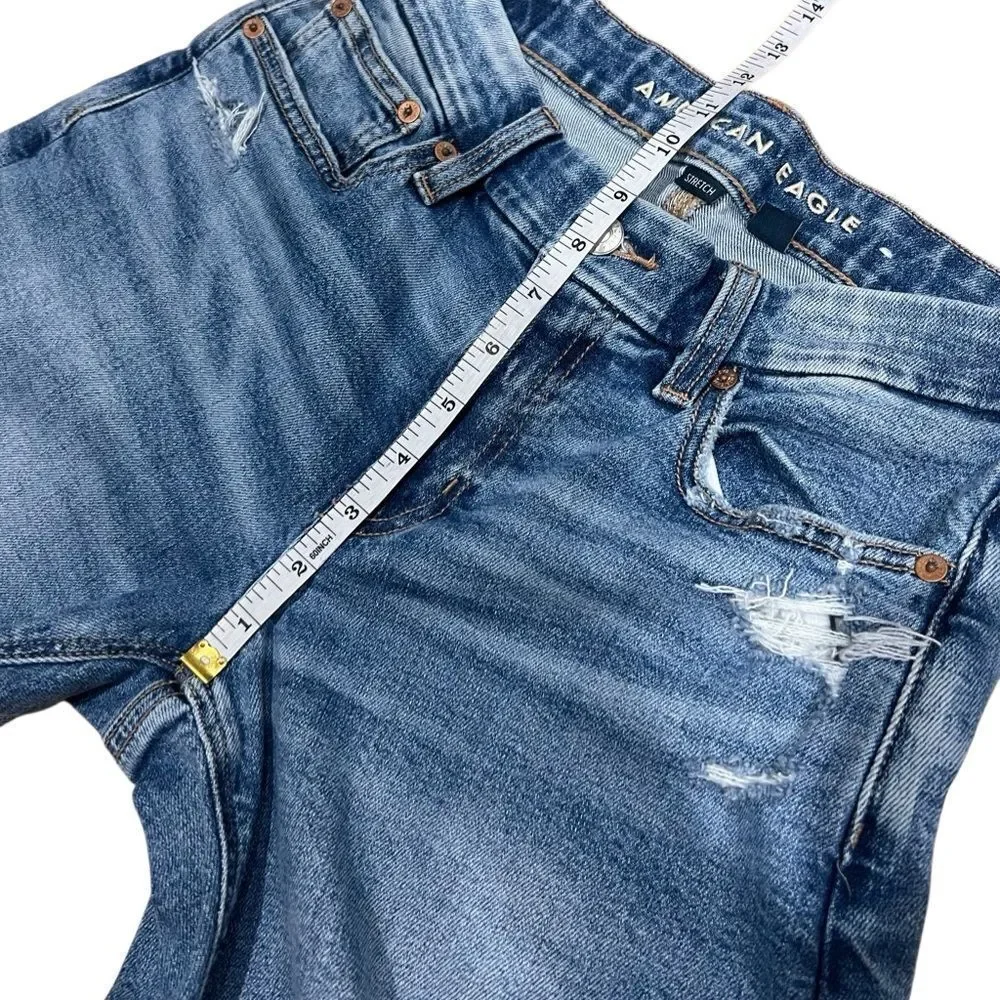 American Eagle Stretch Curvy Ripped Straight Jean Size 2